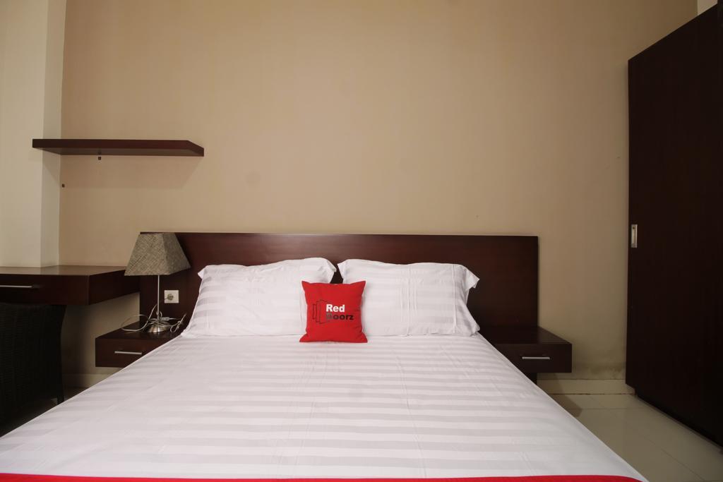 Reddoorz Plus Near Ambassador Mall Jakarta Exteriér fotografie