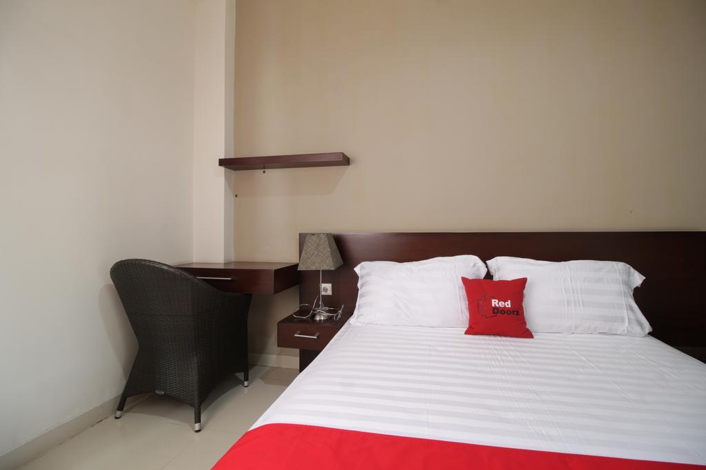 Reddoorz Plus Near Ambassador Mall Jakarta Exteriér fotografie